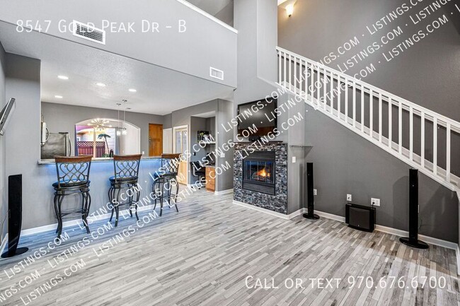 Building Photo - Townhome in Highlands Ranch!