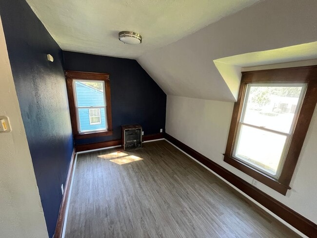 Building Photo - 26351 W Mondovi St