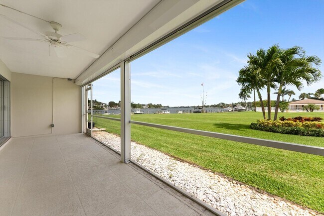 Building Photo - 478 Tequesta Dr