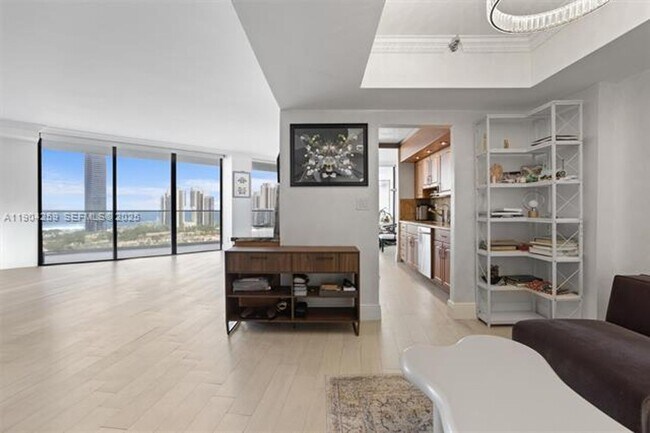 Building Photo - 19707 Turnberry Way