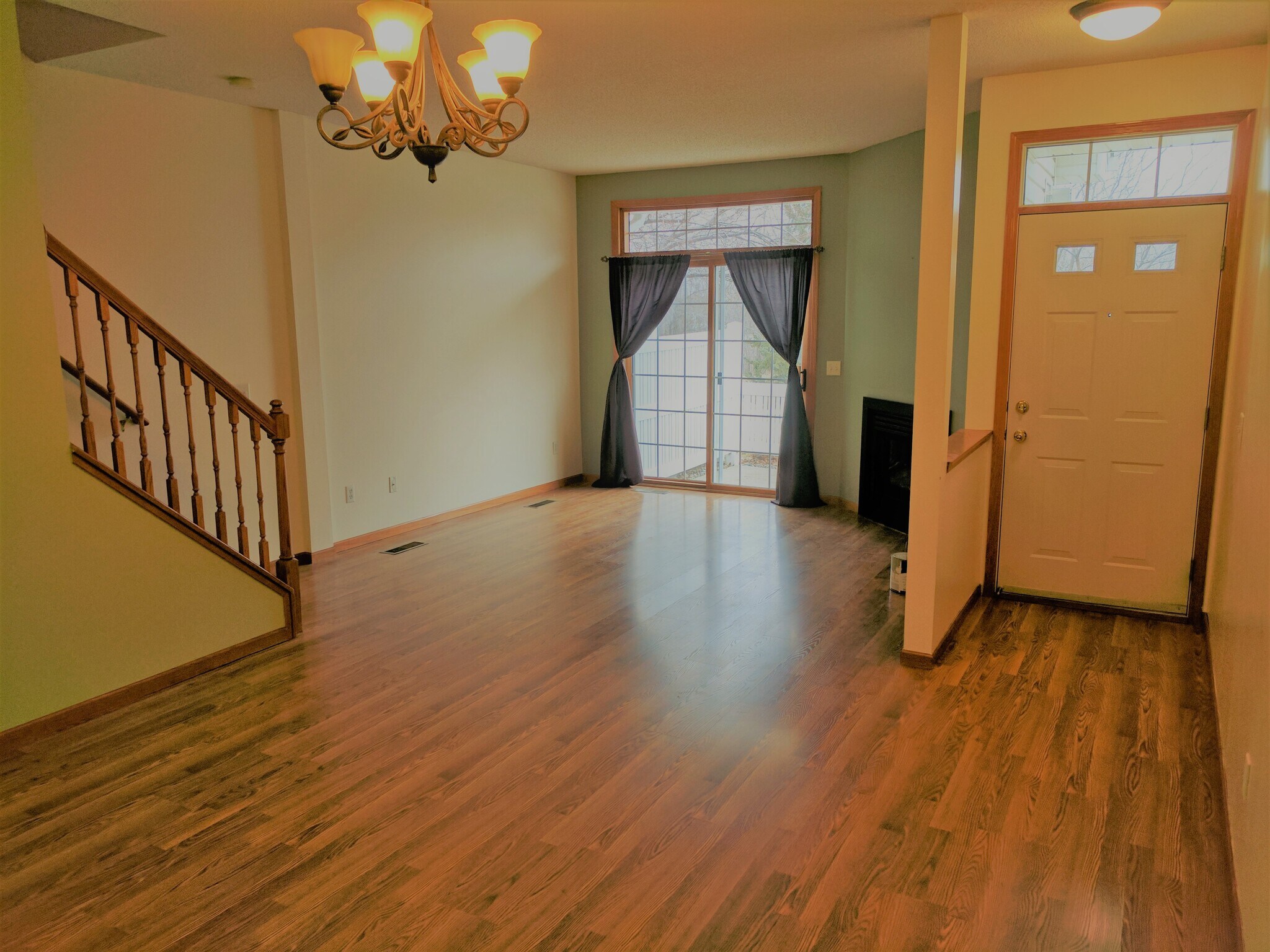 Building Photo - 3625 Vermilion Court North
