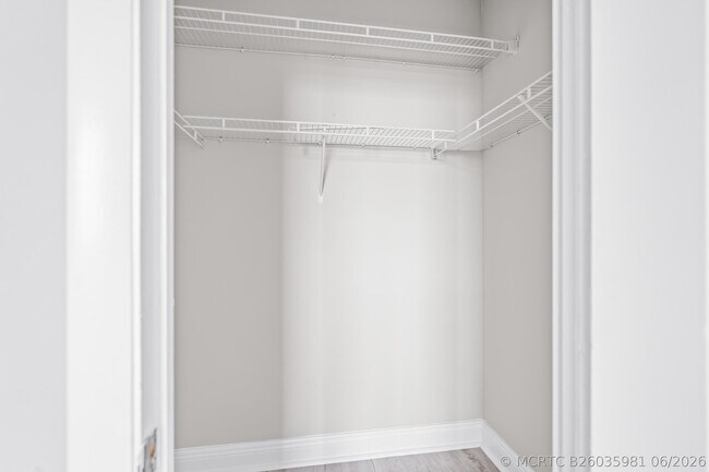 Building Photo - 2851 S Ocean Blvd