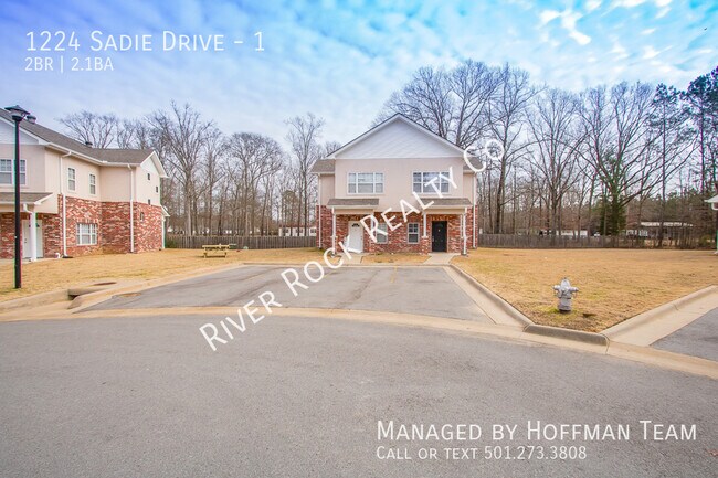 Building Photo - 1224 Sadie Dr