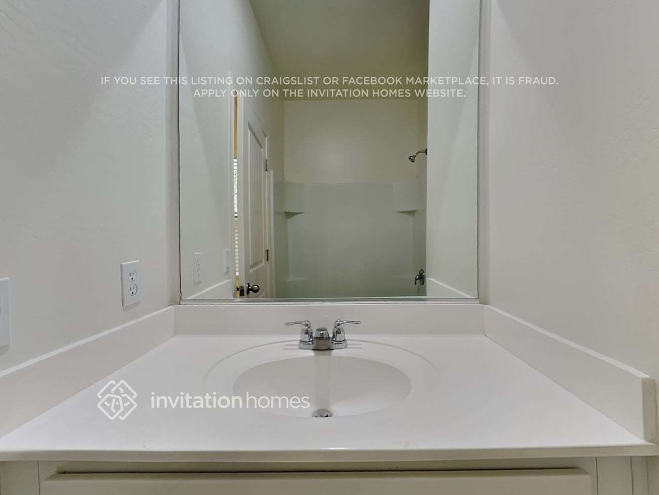 Building Photo - 35562 W Santa Clara Ave