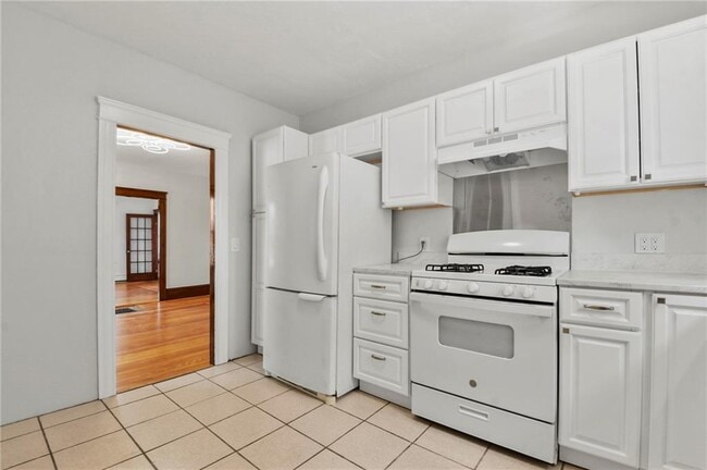 Building Photo - 360 Orient Ave