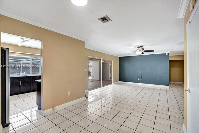 Building Photo - 7953 Panama St