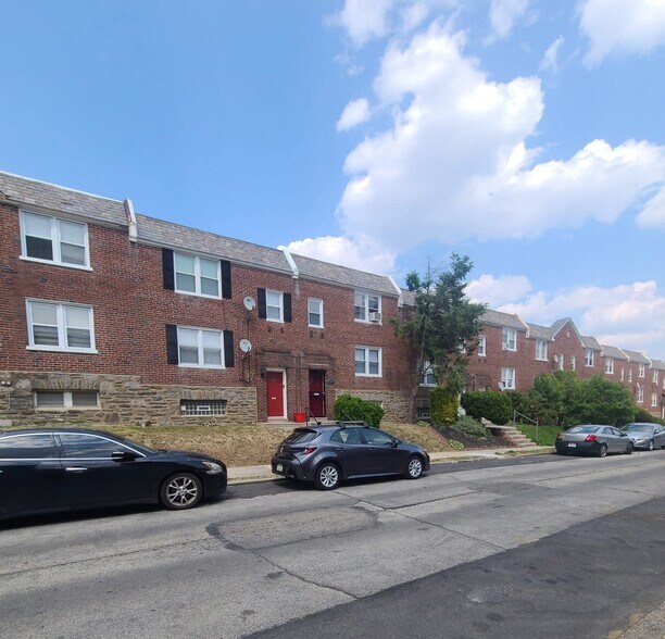 Street scene - 6325 Gardenia St
