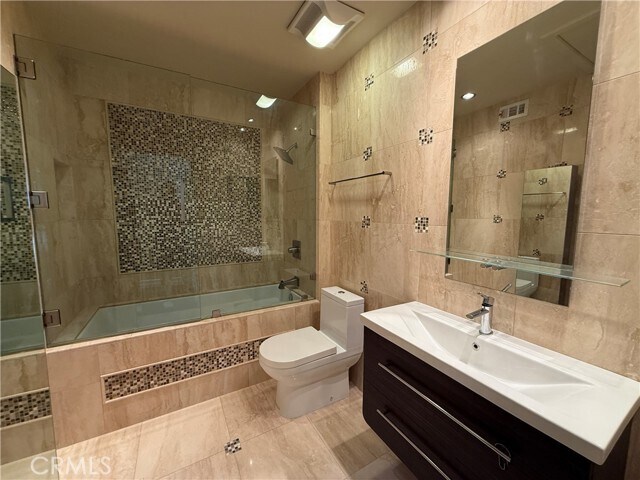 Building Photo - 18 Odyssey Ct