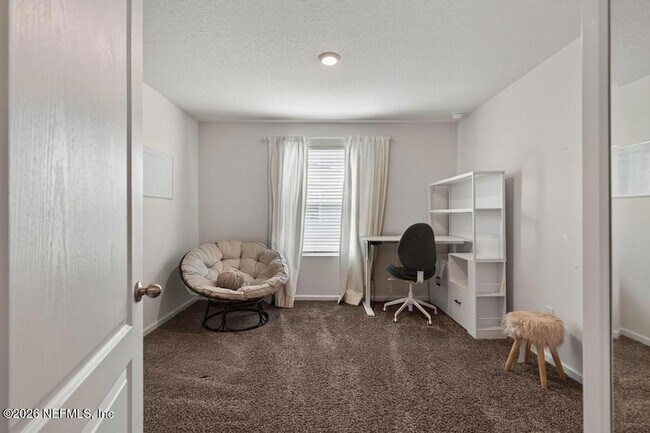 Building Photo - 14 Jarama Cir