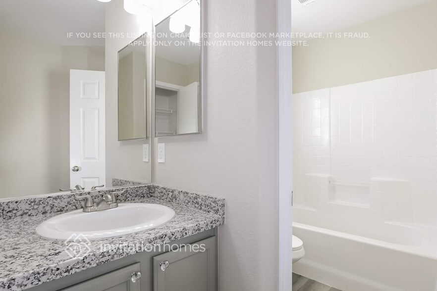 Building Photo - 5035 Midnight Oil Dr