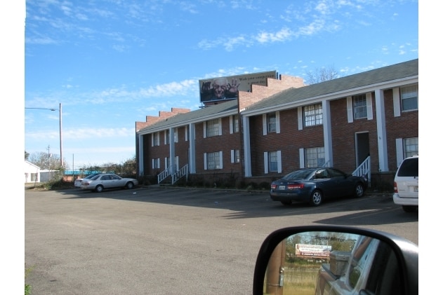 Primary Photo - Windsor Court