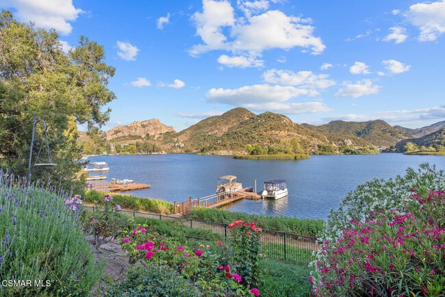 Building Photo - 498 Lake Sherwood Dr