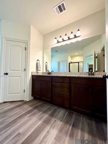 Building Photo - 40087 Trace Ave