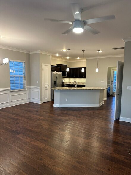 Building Photo - 3710 Aldeburgh Rd SW