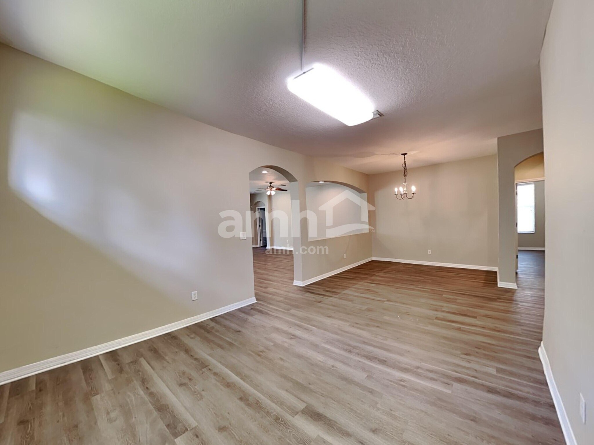 Building Photo - 7729 Grasmere Dr