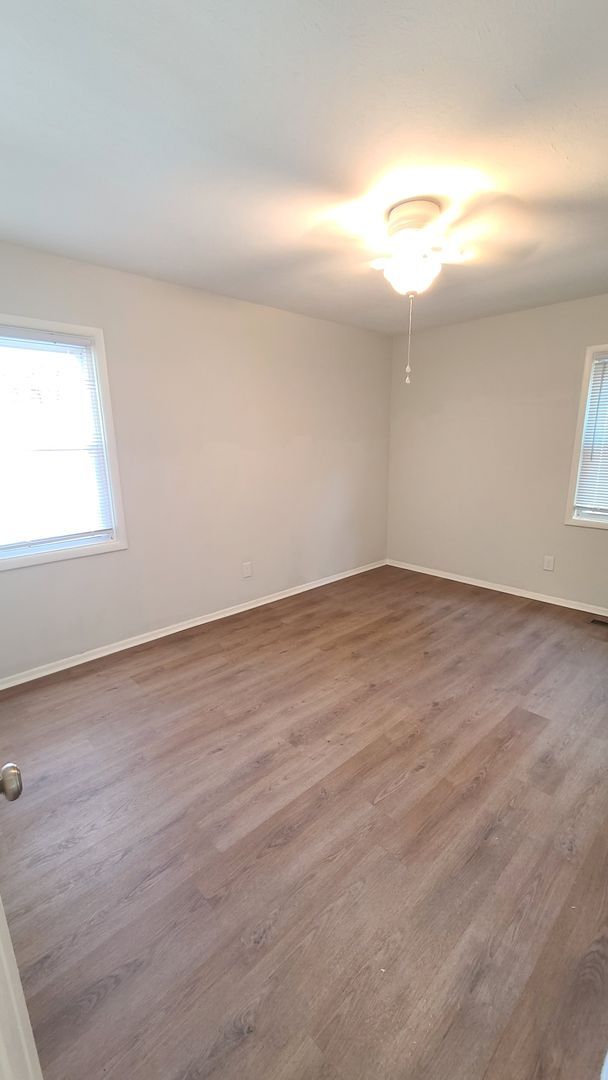 Building Photo - Cute home for rent