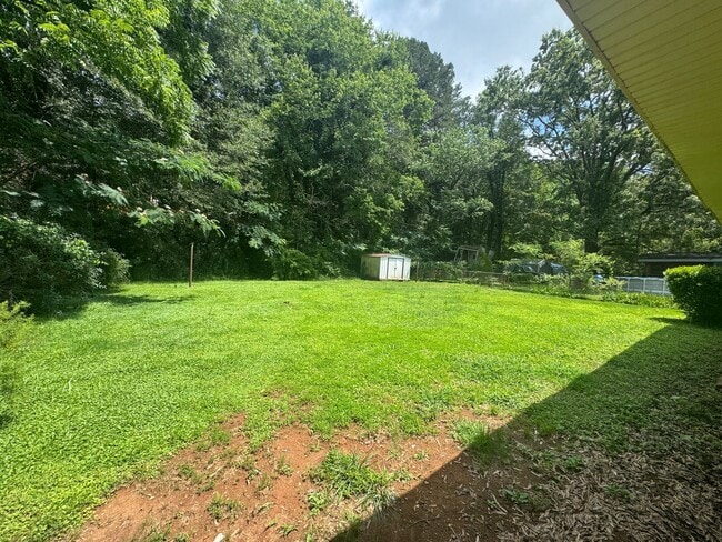 Building Photo - Nice 3/1 House in Lindale- $1,395