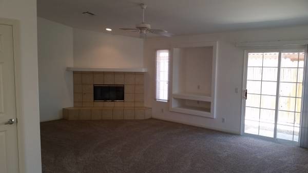 Living Room - 51625 Avenida Carranza