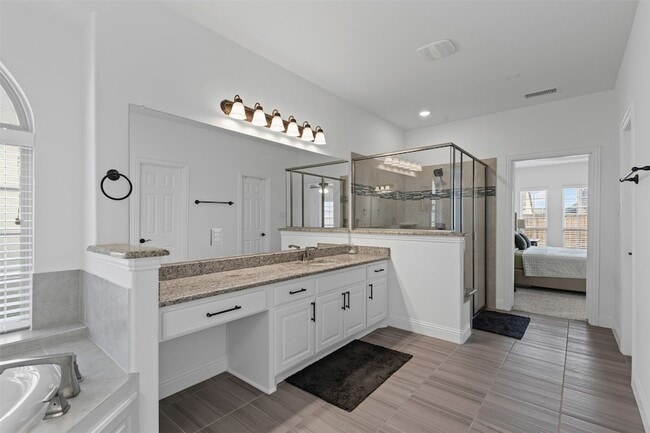 Building Photo - 2711 La Jolla Blvd