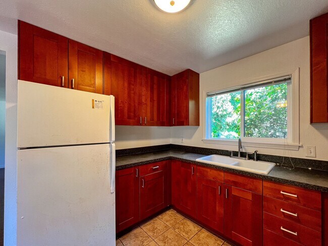 Building Photo - Charming 3-Bedroom Home in Napa’s Sought-A...