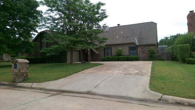 Building Photo - 2648 SW 109th St
