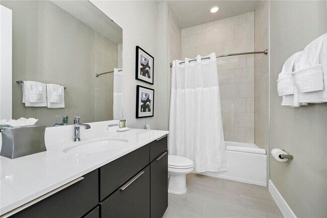 Building Photo - 7740 Sandy Ridge Dr