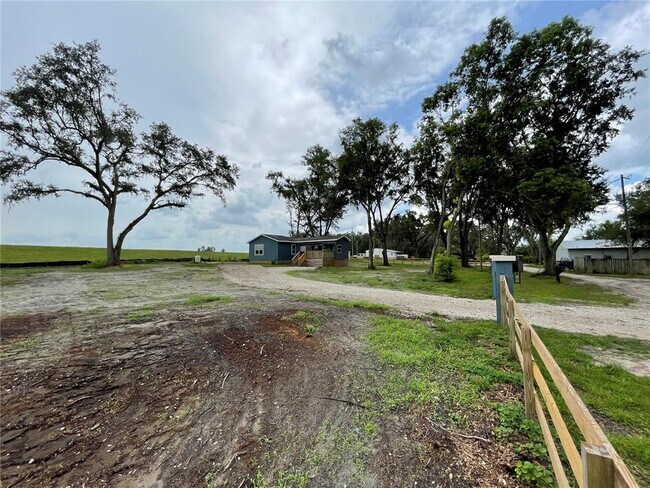 Building Photo - 31528 Tyndall Rd