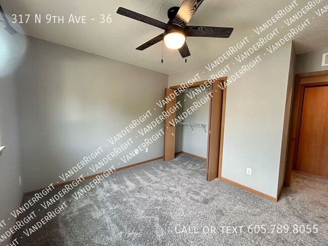 Building Photo - 317 9th Ave