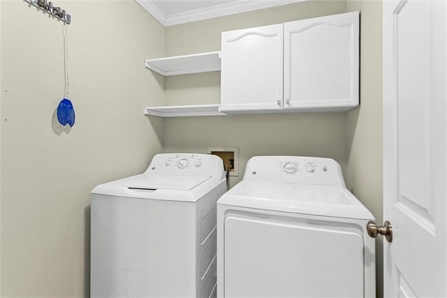 Building Photo - 11395 Brookhollow Trail