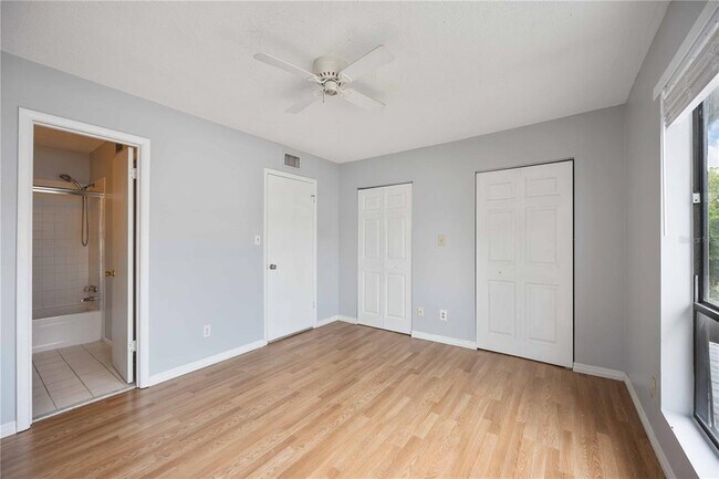Building Photo - 4001 S Beneva Rd
