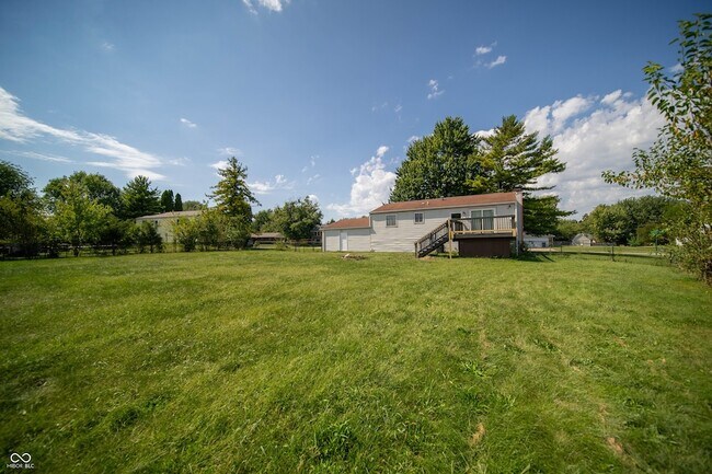 Building Photo - 8307 Castle Farms Rd