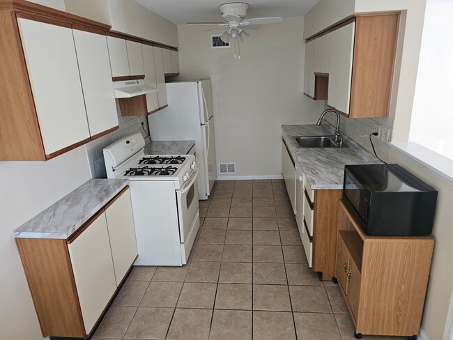 Building Photo - 1244 Nova Ct