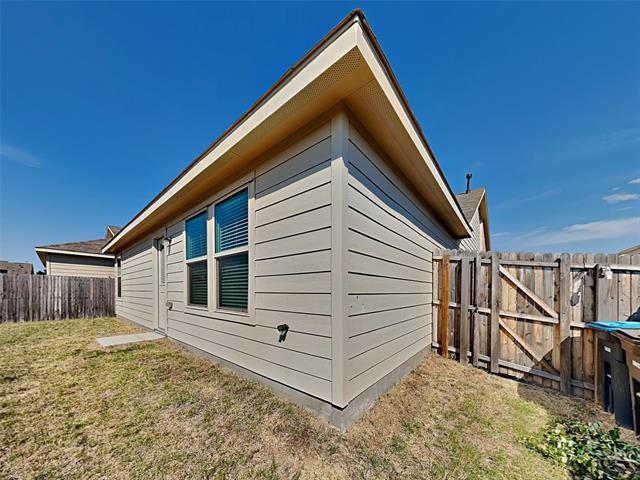 Building Photo - 305 Anvil Dr