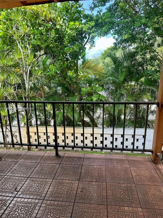 Building Photo - 7208 Fairway Dr