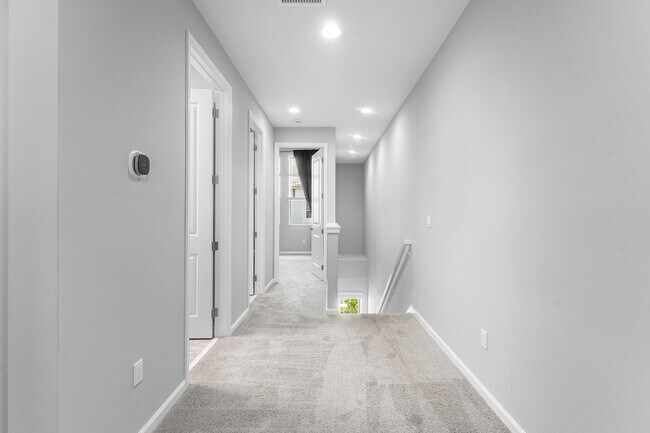 Building Photo - 16474 Helix Ct