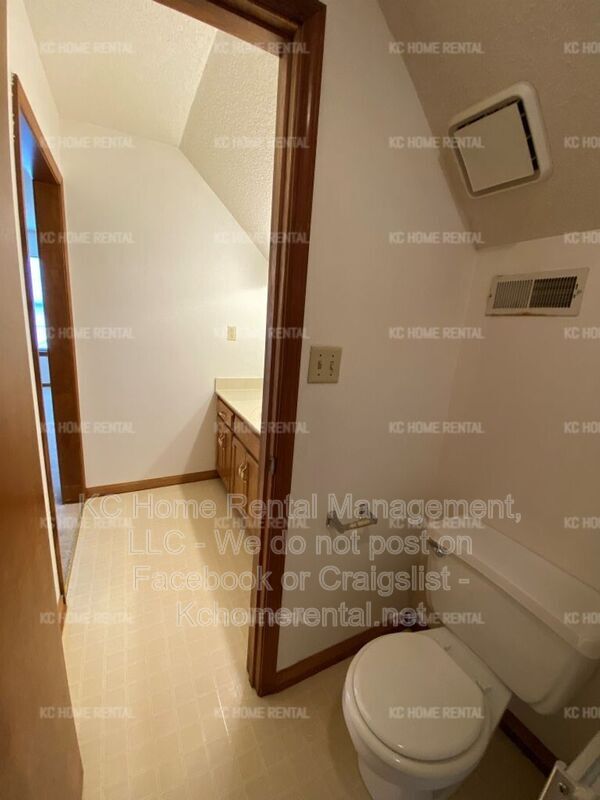 Building Photo - 8002 NW 79th Pl
