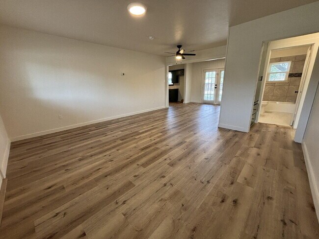 Building Photo - 2712 37th St