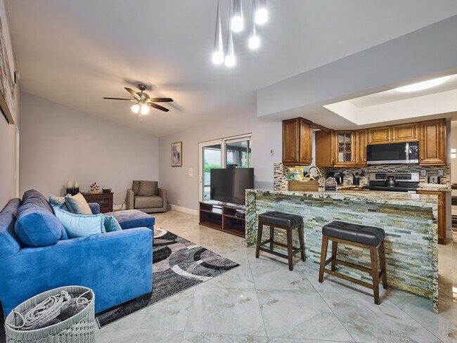 Building Photo - 1267 Summerwood Cir