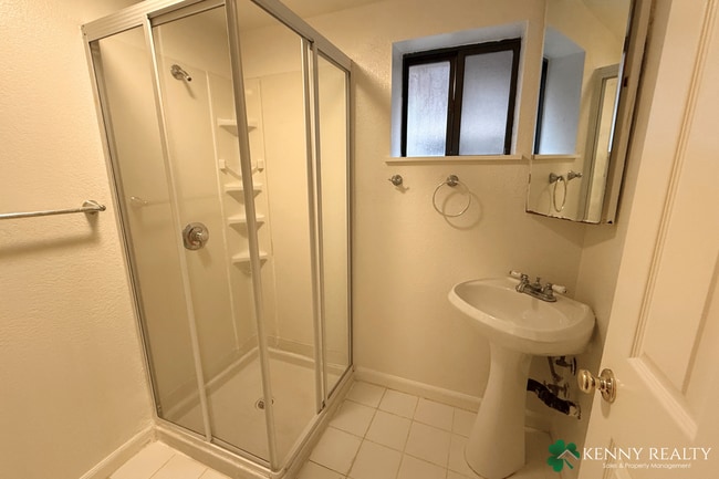 Building Photo - Nature-Surrounded 3BR/3BA Two-Story Home w/ Deck & Views — San Carlos