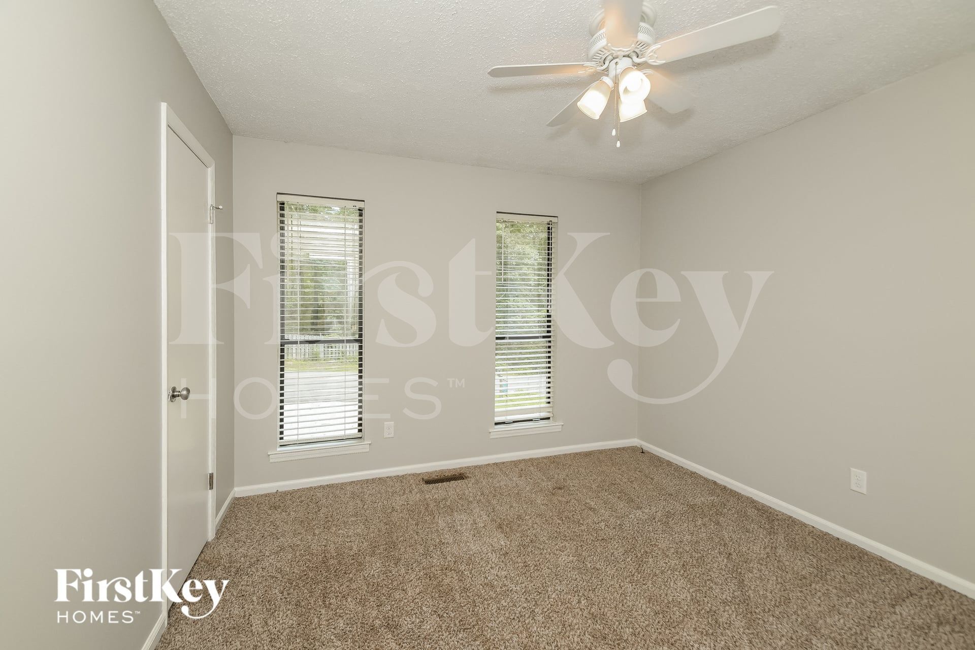 Building Photo - 303 Coalmont Rd