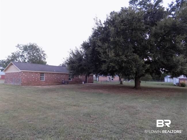 Building Photo - 23266 Wilson Dr