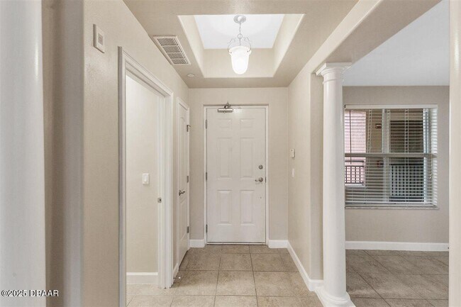 Building Photo - 424 Luna Bella Ln