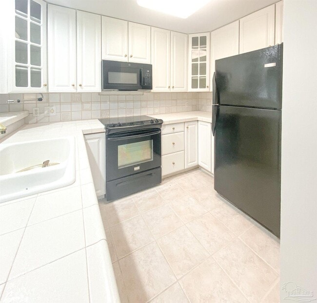 Building Photo - 13414 Valerie Dr