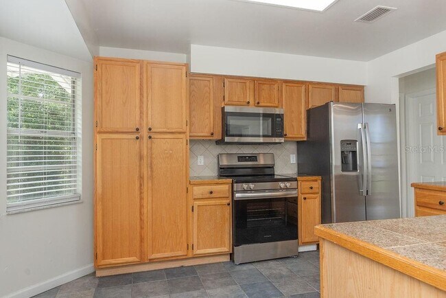 Building Photo - 2254 Matthew Cir