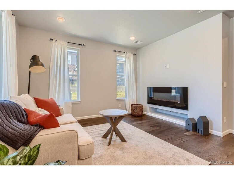 Building Photo - 14762 E Belleview Ave