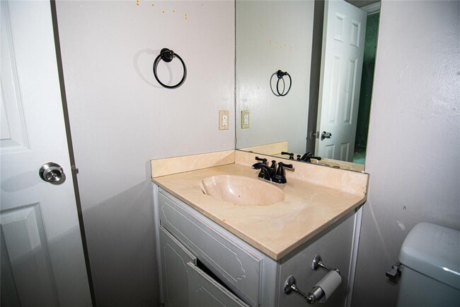 Building Photo - 8807 Springmail Cir