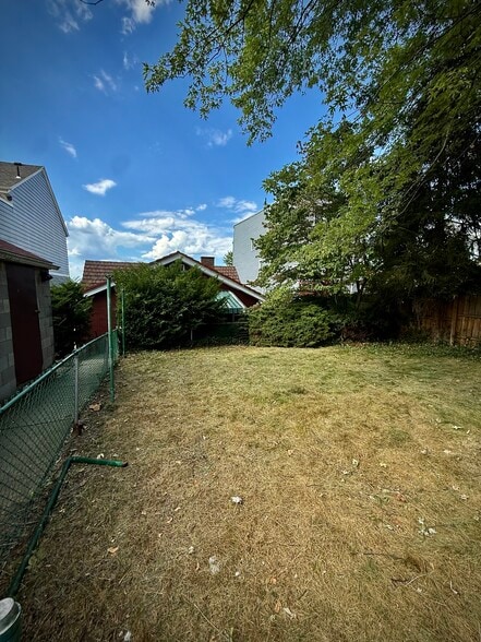 Back Yard - 2024 Perrysville Ave