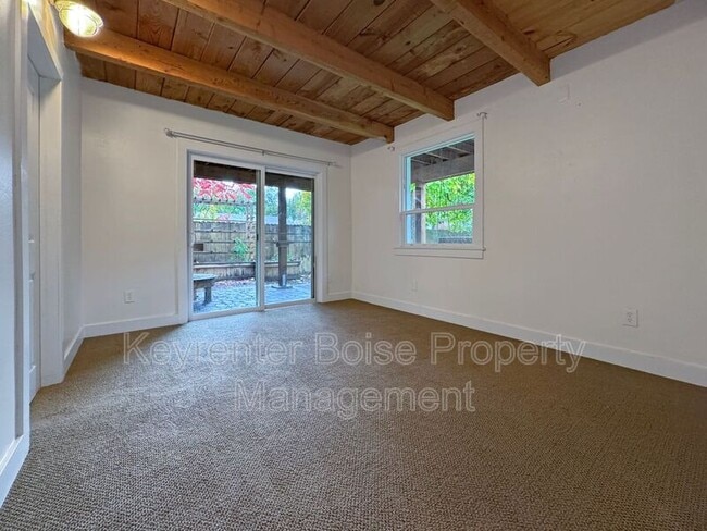 Building Photo - 1904 N 26th St