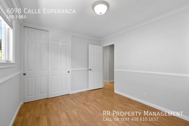 Building Photo - 6098 Cll Esperanza