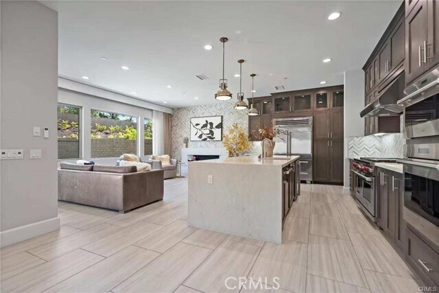 Building Photo - 52 Pedigree